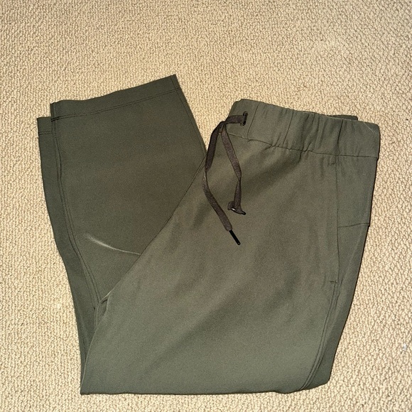 Lululemon pants - Picture 1 of 3